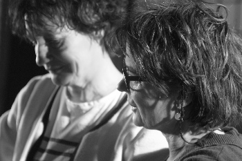 Annette Kouwen hoven en Yolanda Entius